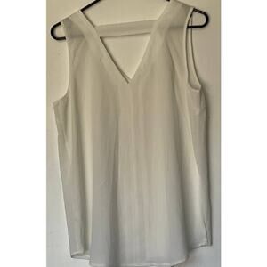 Maurices Blouse Womens Medium Cream Sleeveless V-Neck
